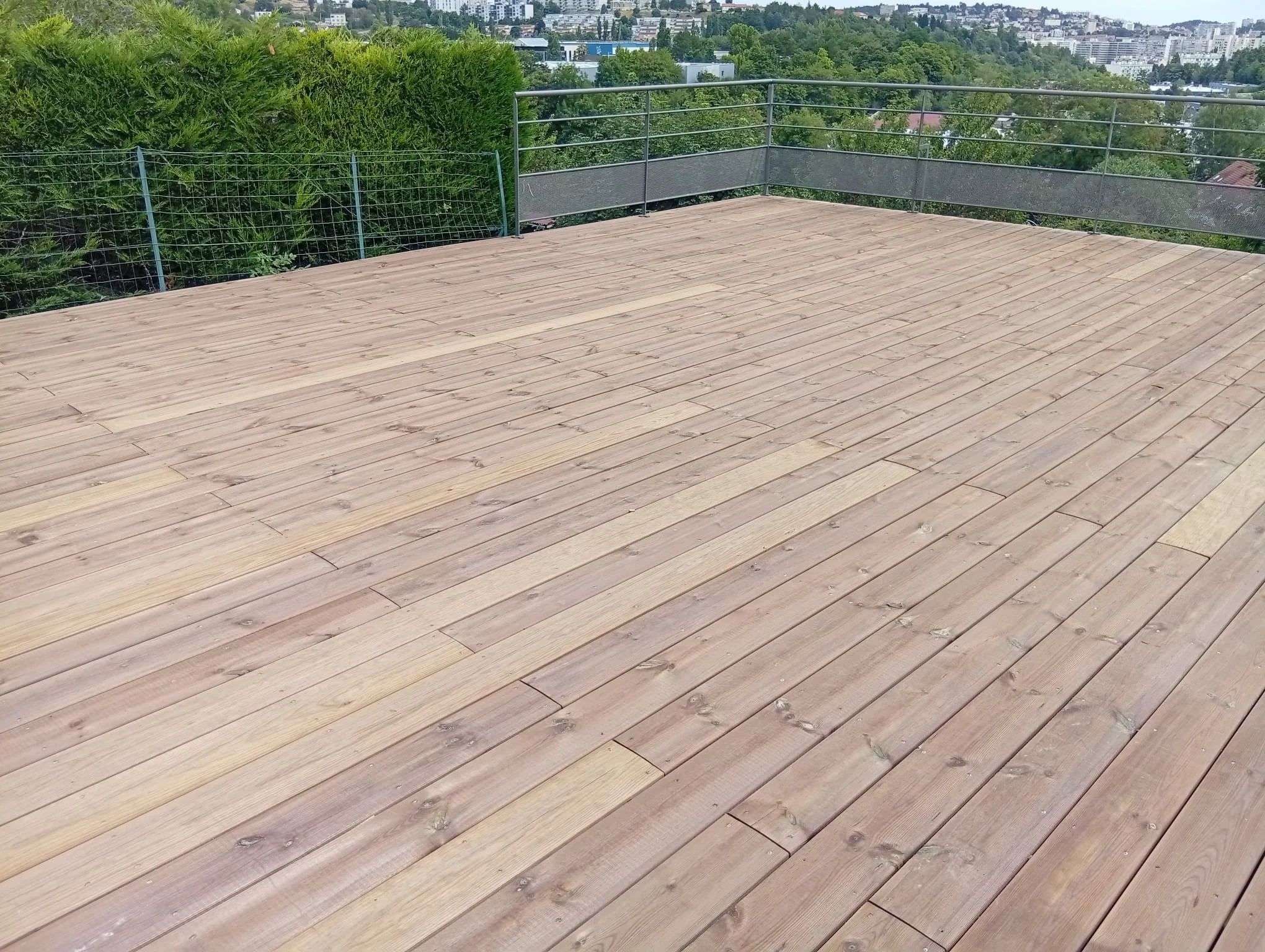 Terrasse bois pin borneo